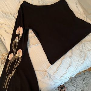 1 shoulder INC w/tags 65% visc, 35% nyl 16” pit 2 pit. 15” armpit 2 hem long